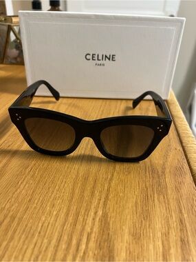 Celine CL4004IN sunglasses in black
